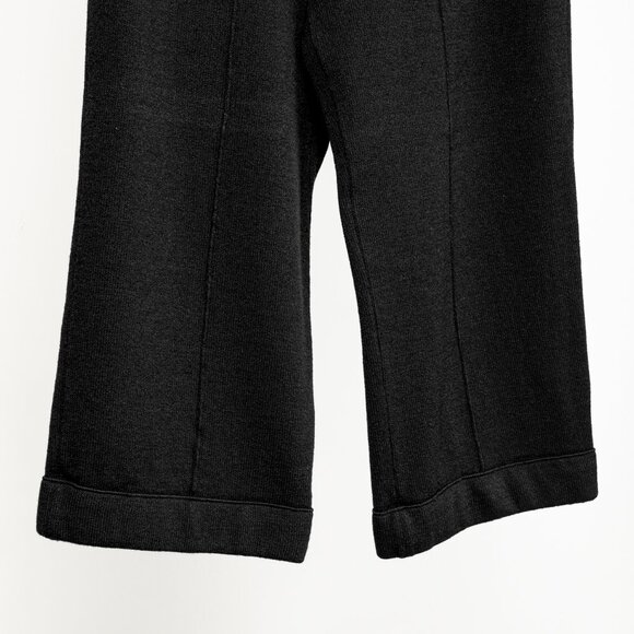 St. John Navy Knit Cropped Short Pant - Picture 6 of 7